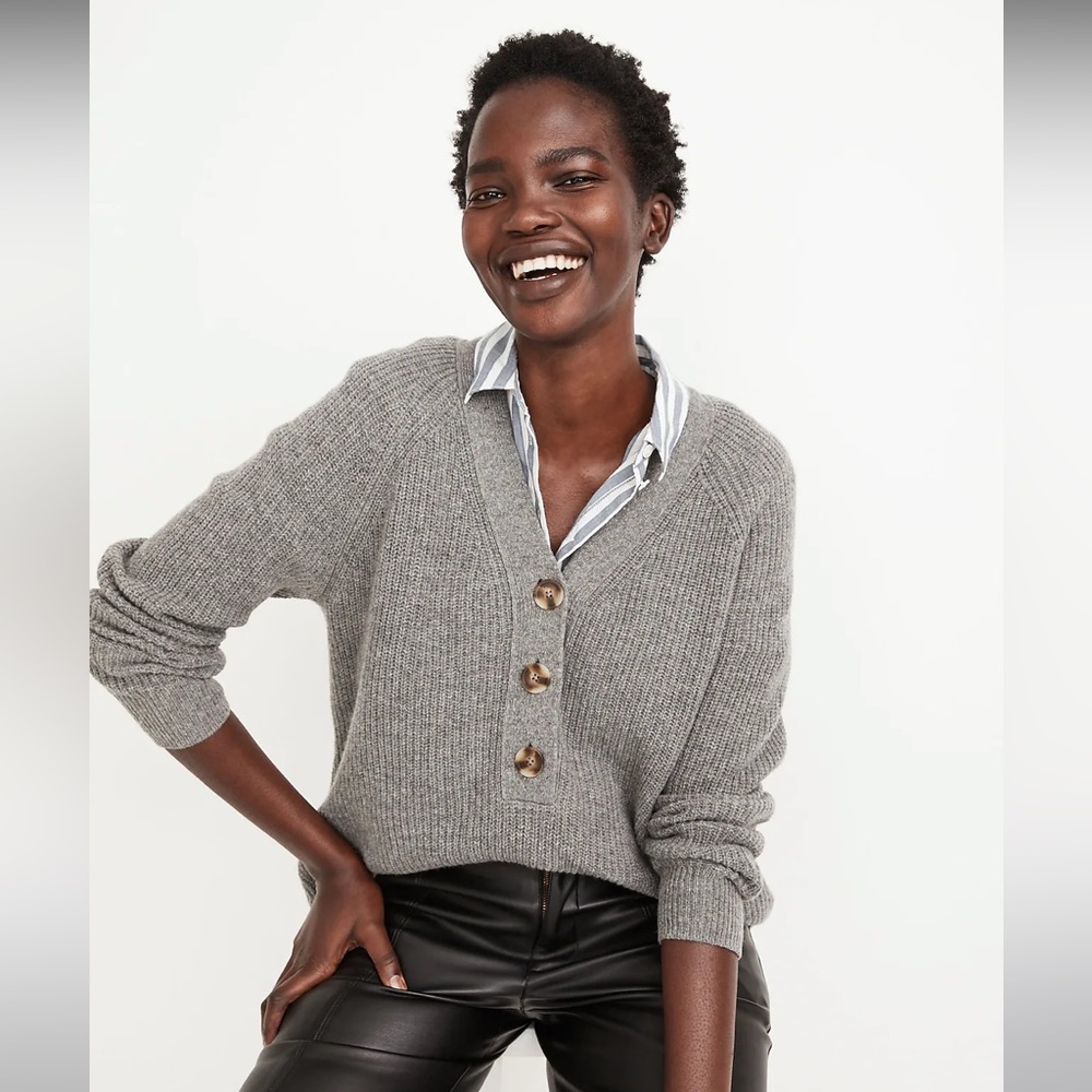 Madewell Ribbed Lyle Henley Sweater in Heather Grey